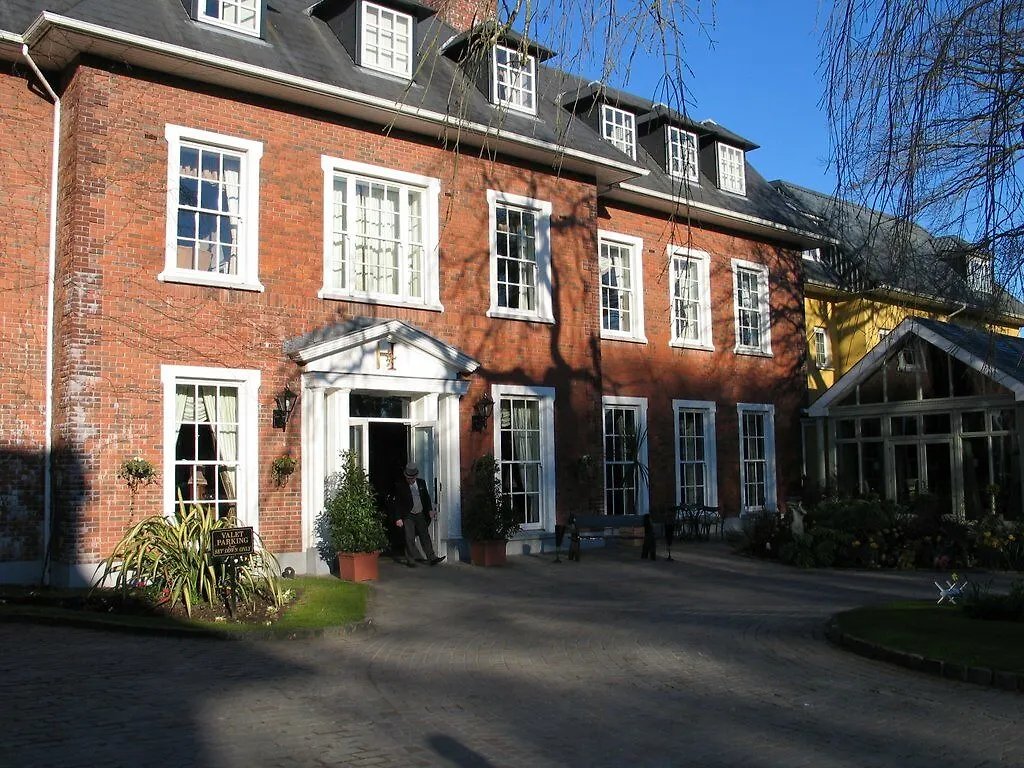 Hayfield Manor Hotell Cork 5*,